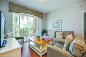 Cozy Lakeview Condo w Private Balcony